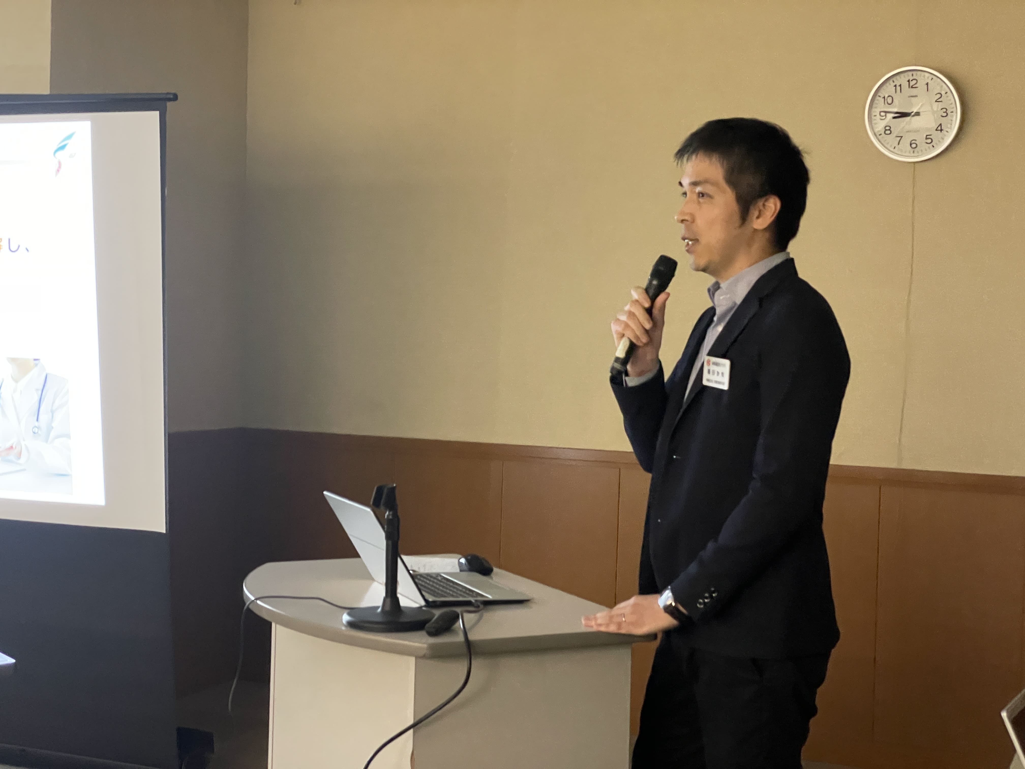 経済・経営の情報を幅広く手に入れる